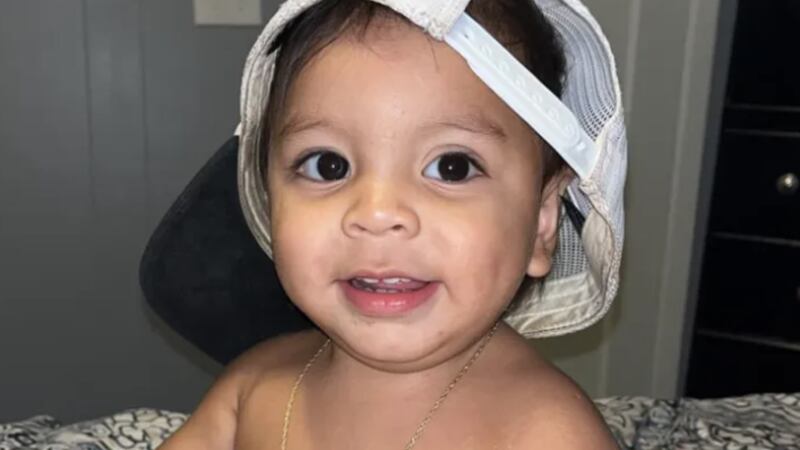 Ismael Pérez, de 2 años, murió atropellado en un aparcamiento de Chick-fil-A.